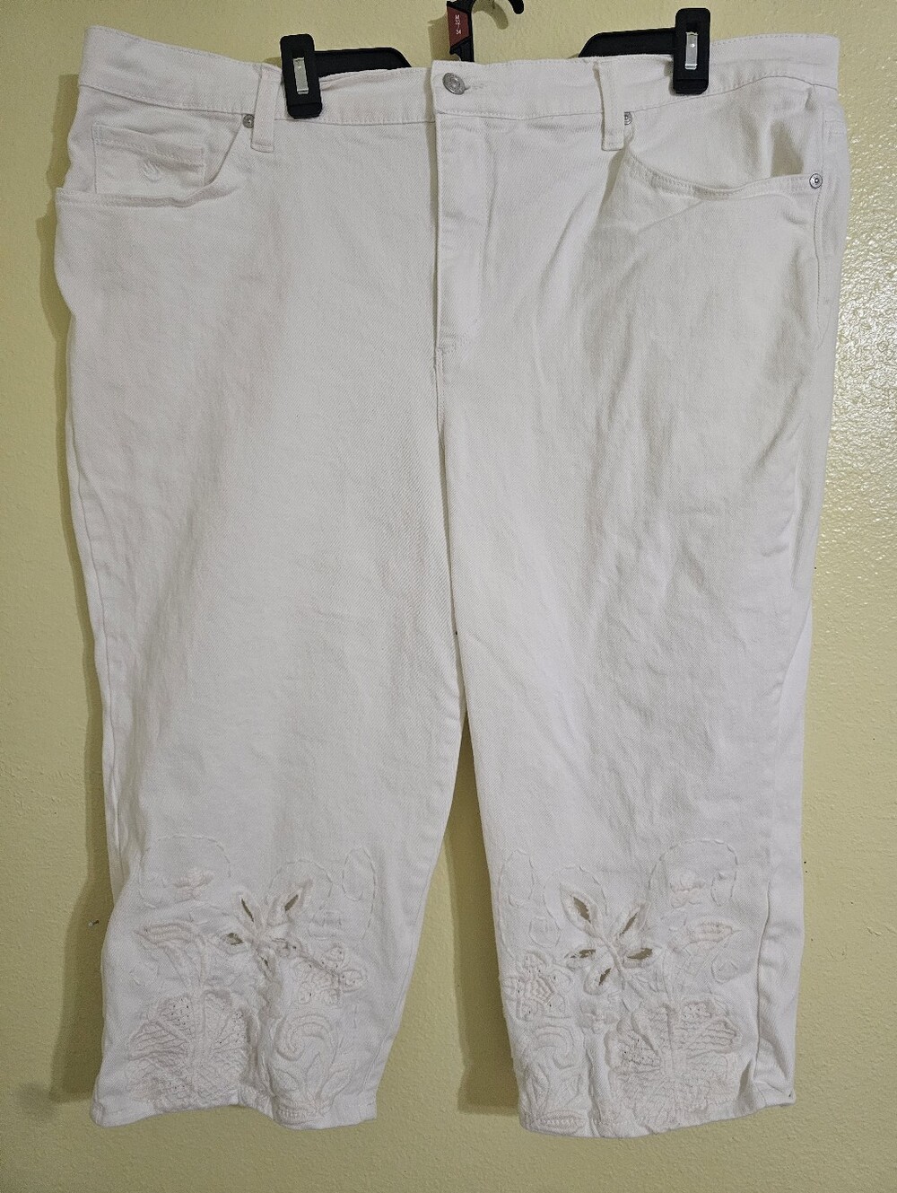 White Embroidered Capri Pants